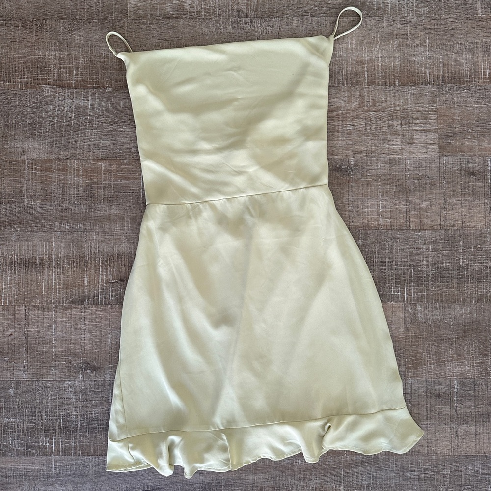 LELIS Collection - Green ruffle mini dress